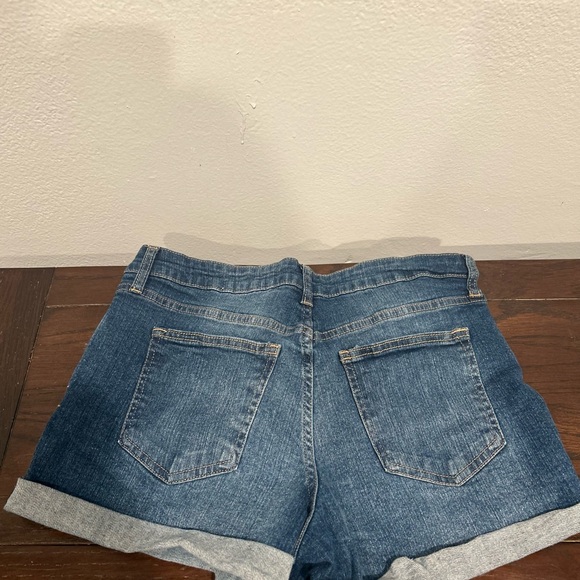 Celebrity Pink Blue Jean Shorts with Cuffed Hem size 11. Waist 30. - Picture 5 of 7